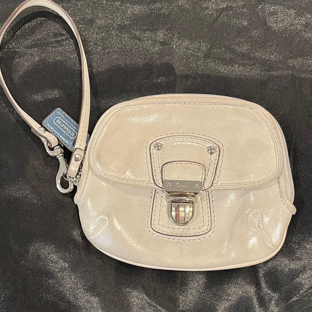 Coach Legacy Lame silver Wristlet